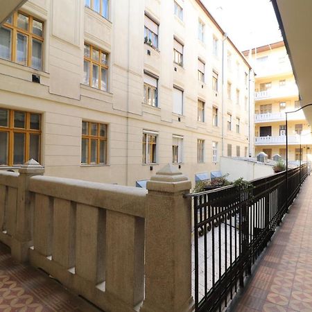 Broadway Downtown Deluxe Budapest Esterno foto
